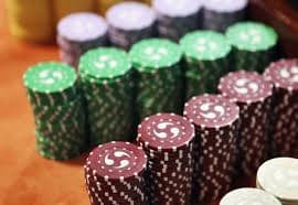 Gameplay slot Quickspin dengan gulungan, simbol wild, dan fitur bonus interaktif